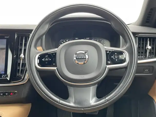 ボルボ Ｖ９０ T6 AWD インスクリプション 東京都 2018(平30)年 2.4万km パール 純正ナビ/バックカメラ/BSM/アダプティブクルーズコントロール/ETC/フルセグTV/LEDヘッドライト/プッシュスタート/ワンオーナー