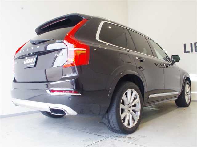 ボルボ ＸＣ９０ T6 AWD インスクリプション 岐阜県 2016(平28)年 5.5万km エンバーブラックメタリック ACC/ヘッドアップディスプレイ/純正ナビ/　Bluetooth/　フルセグTV/　AppleCarPlay/CitySafety（衝突回避・被害軽減ブレーキシステム）/BLIS（ブラインドスポットモニター）/クロストラフィックアラート/レーンキーピングエイド/ロードサインインフォメーション/360°ビューカメラ/パークアシストパイロット/エレクトロニックスタビリティコントロール（横滑り防止機能）/シートヒーター（前後列）/エアシート（前列）/3列シート/ETC2.0/純正フロアマット
