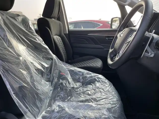三菱 デリカＤ：５ P 石川県 2023(令5)年 3.1万km グラファイトグレーメタリック/ブラックマイカ 4WD/9型ナビ/フルセグTV/全方位カメラ/LEDヘッドライト/ETC/両側パワースライドドア/レーダークルーズ/レーダーブレーキ/ブラインドスポットモニター/スマートキー/プッシュスタート/シートヒーター/パワーバックドア/オートステップレス/保証書
