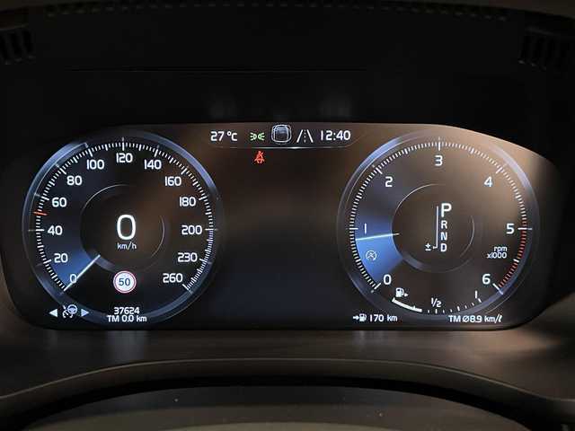 ボルボ ＸＣ６０ D4 AWD インスクリプション 道央・札幌 2020(令2)年 3.8万km オニキスブラックP CitySafety/全車速追従機能付ACC/パイロットアシスト/ステアリングアシスト付BLIS/レーンチェンジマージエイド/レーンキーピングエイド/クロストラフィックアラート/ロードサインインフォメーション/フルアクティブハイビーム/360°ビューカメラ/ブレーキオートホールド機能/パークアシストパイロット/ヘッドアップディスプレイ/パーフォレーテッドファインナッパレザー(アンバー)/8ウェイパワーシート(D/N)/電動ランバーサポート(D/N)/シートヒーター(全席)/ベンチレーション機能(D/N)/リラクゼーション機能(D/N)/harman/kardonプレミアムサウンド/HDDナビゲーション/フルセグTV/CDプレイヤー/ETC2.0/AppleCarPlay/AndroidAuto/ドリフトウッドパネル/本革巻シルクメタルステアリングホイール/ステアリングホイールヒーター/イルミネーテッド本革巻シフトノブ/インテリアイルミネーション/アンビエントライト/パワーテールゲート(ハンズフリー機構付)/4ゾーンフルオートマチックエアコン/LEDフロントフォグライト/取扱説明書/保証書/スペアキー
