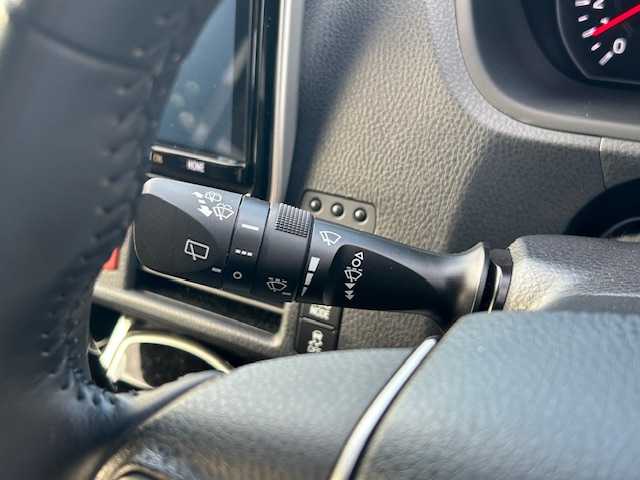 トヨタ ノア Si ダブルバイビーⅡ 大阪府 2020(令2)年 2.3万km ホワイトパールクリスタルシャイン ９型ナビ　/フルセグ　/Ｂｌｕｅｔｏｏｔｈ　/バックカメラ　/両側パワースライドドア　/ハーフレザーシート　/クルーズコントロール　/ビルトイン２．０ＥＴＣ　/ＬＥＤヘッドライト　/オートライト　/フロアーマット/サイドバイザー/オートハイビーム
