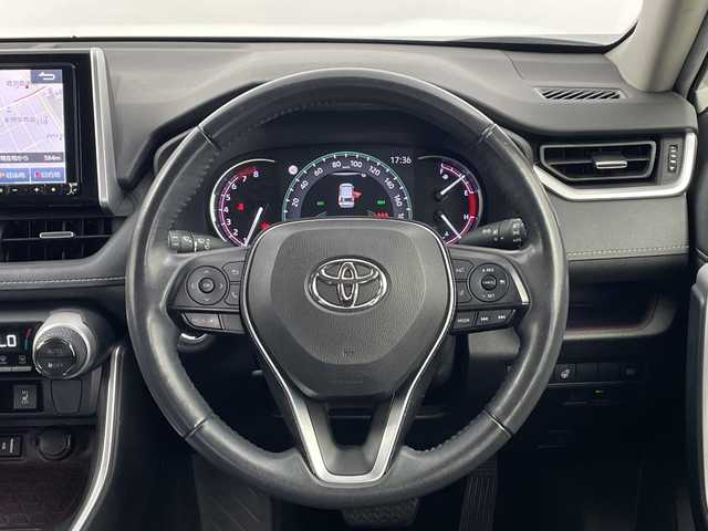 トヨタ ＲＡＶ４ G Zパッケージ 鹿児島県 2019(令1)年 5.8万km ホワイトパールクリスタルシャイン アルパイン製9インチナビ/(BT/CD/DVD/フルセグTV/AM/FM)/トヨタセーフティセンス/レーダークルーズコントロール/プリクラッシュセーフティ/レーンキープアシスト/オートマチックハイビーム/ブラインドスポットモニター/デジタルインナーミラー/パワーバックドア/レザーシート/前席シートヒーター/ステアリングヒーター/革巻きステアリング/ステアリングスイッチ/バックカメラ/純正フロアマット/純正LEDヘッドライト/純正19インチアルミホイール/スペアキー/保証書/取扱説明書