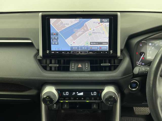 トヨタ ＲＡＶ４ G Zパッケージ 鹿児島県 2019(令1)年 5.8万km ホワイトパールクリスタルシャイン アルパイン製9インチナビ/(BT/CD/DVD/フルセグTV/AM/FM)/トヨタセーフティセンス/レーダークルーズコントロール/プリクラッシュセーフティ/レーンキープアシスト/オートマチックハイビーム/ブラインドスポットモニター/デジタルインナーミラー/パワーバックドア/レザーシート/前席シートヒーター/ステアリングヒーター/革巻きステアリング/ステアリングスイッチ/バックカメラ/純正フロアマット/純正LEDヘッドライト/純正19インチアルミホイール/スペアキー/保証書/取扱説明書