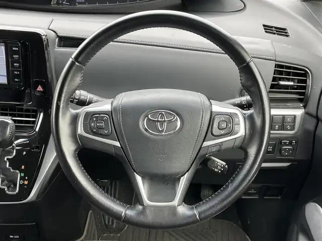 トヨタ エスティマ アエラス 道央・札幌 2016(平28)年 7万km ブラック ４WD/純正ディーラーOPナビ/CD/SD/BT/フルセグ/衝突被害軽減ブレーキ/横滑り防止装置/クルーズコントロール/レーンキープアシスト/バックカメラ/ビルトインETC/デフロック/両側パワースライドドア/サンルーフ/2列目オットマン/革巻きステアリング/ステアリングリモコン/AC100V/MTモード付AT/プッシュスタート/スマートキー/HIDヘッドライト/オートライト/電動格納ミラー/ウィンカーミラー/純正フロアマット/ドアバイザー/スペアキー/純正AW付夏タイヤ積込/225/50/R18/2016年/山4mm
