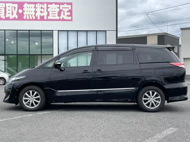 トヨタ エスティマ アエラス 道央・札幌 2016(平28)年 7万km ブラック ４WD/純正ディーラーOPナビ/CD/SD/BT/フルセグ/衝突被害軽減ブレーキ/横滑り防止装置/クルーズコントロール/レーンキープアシスト/バックカメラ/ビルトインETC/デフロック/両側パワースライドドア/サンルーフ/2列目オットマン/革巻きステアリング/ステアリングリモコン/AC100V/MTモード付AT/プッシュスタート/スマートキー/HIDヘッドライト/オートライト/電動格納ミラー/ウィンカーミラー/純正フロアマット/ドアバイザー/スペアキー/純正AW付夏タイヤ積込/225/50/R18/2016年/山4mm