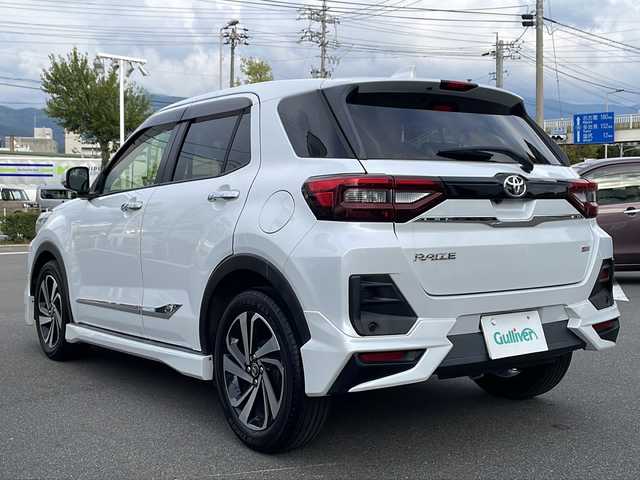 トヨタ ライズ Z 長野県 2020(令2)年 4.5万km シャイニングホワイトパール モデリスタエアロ(F・S・R)/トヨタセーフティセンス/純正9インチディスプレイオーディオ/FM・AM・フルセグTV・Bluetooth/AppleCarPlay対応/パノラミックビューモニター/純正17インチアルミホイール/レーダークルーズコントロール/前後ドライブレコーダー/前後コーナーセンサー/前席シートヒーター/ステアリングスイッチ/革巻きステアリング/LEDヘッドライト/オートライト/フォグランプ/プッシュスタート/スマートキー