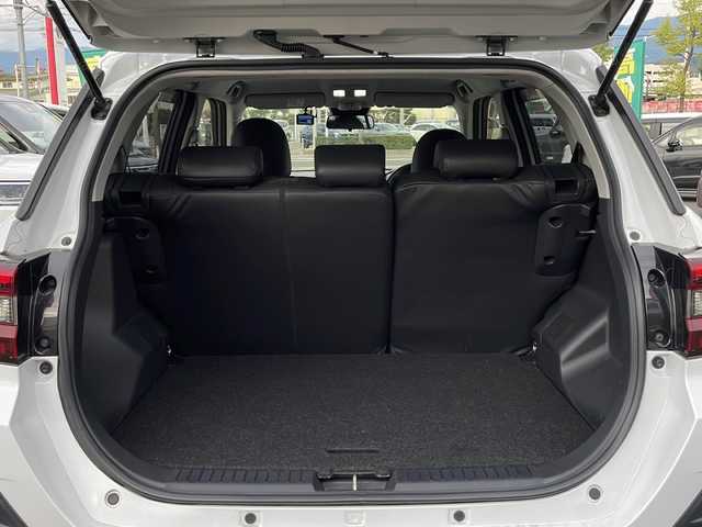 トヨタ ライズ Z 長野県 2020(令2)年 4.5万km シャイニングホワイトパール モデリスタエアロ(F・S・R)/トヨタセーフティセンス/純正9インチディスプレイオーディオ/FM・AM・フルセグTV・Bluetooth/AppleCarPlay対応/パノラミックビューモニター/純正17インチアルミホイール/レーダークルーズコントロール/前後ドライブレコーダー/前後コーナーセンサー/前席シートヒーター/ステアリングスイッチ/革巻きステアリング/LEDヘッドライト/オートライト/フォグランプ/プッシュスタート/スマートキー