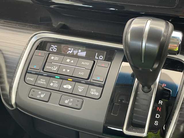 ホンダ ステップワゴン スパーダ クールスピリット 愛知県 2015(平27)年 5.1万km コバルトブルーパール 純正ナビ/全方位カメラ/両側パワースライドドア/レーダークルーズコントロール/シートヒーター/バックカメラ/コーナーセンサー/純正アルミホイール/LEDヘッドライト/リアオートエアコン/レーンキープアシスト/オートライト/ドライブレコーダー/ETC/衝突軽減システム/CD DVD/Bluetooth/ステアリングスイッチ/スマートキー/プッシュスタート