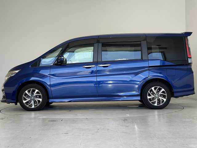 ホンダ ステップワゴン スパーダ クールスピリット 愛知県 2015(平27)年 5.1万km コバルトブルーパール 純正ナビ/全方位カメラ/両側パワースライドドア/レーダークルーズコントロール/シートヒーター/バックカメラ/コーナーセンサー/純正アルミホイール/LEDヘッドライト/リアオートエアコン/レーンキープアシスト/オートライト/ドライブレコーダー/ETC/衝突軽減システム/CD DVD/Bluetooth/ステアリングスイッチ/スマートキー/プッシュスタート