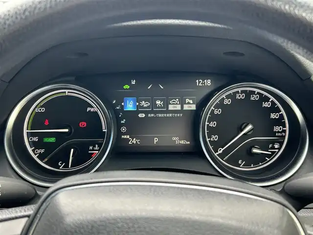 トヨタ カムリ X 滋賀県 2021(令3)年 3.8万km アティチュードブラックマイカ 9インチ純正ナビ/(FM/AM/USB/Bluetooth)/バックカメラ/ETC/前ドライブレコーダー/ＴｏｙｏｔａＳａｆｅｔｙＳｅｎｓｅ/・プリクラッシュブレーキアシスト	/・レーンキープアシスト		/・レーダークルーズコントロール/・標識検知機能	/電動格納ミラー/電子パーキング/ブレーキホールド/ステアリングスイッチ/オートライト/LEDヘッドライト/フロントフォグ/オートマチックハイビーム/フルオートエアコン/プッシュスタート/スマートキー/純正フロアマット/USB端子/ドライブモードセレクト/EVモード