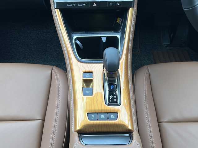 レクサス ＬＢＸ リラックス 徳島県 2025(令7)年 0.2万km ソニッククロム 〇ワンオーナー/〇モデリスタエアロ（F.S.R）/〇茶革シート/〇純正9.8インチディスプレイオーディオ/（Bluetooth/フルセグ/FM/AM）/〇パノラミックビューモニター/〇パワーシートメモリー機能付き（D席）/〇シートヒーター（D＋N席）/〇ステアリングヒーター/〇パワーバックドア/〇LEDヘッドライト/〇ワイヤレス充電/〇パドルシフト/〇ドラレコ一体型デジタルインナーミラー/〇前後ドライブレコーダー/〇ETC2.0/〇純正18AW/〇スペアキー2本/〇カードキー/Lexus Safety System/〇プリクラッシュセーフティ〔PCS〕/〇レーダークルーズコントロール/〇レーントレーシングアシスト〔LTA〕/〇ブラインドスポットモニター〔BSM〕/〇アダプティブハイビームシステム/Lexus Teammate/Advanced Drive/Advanced Park
