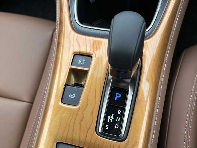 レクサス ＬＢＸ リラックス 徳島県 2025(令7)年 0.2万km ソニッククロム 〇ワンオーナー/〇モデリスタエアロ（F.S.R）/〇茶革シート/〇純正9.8インチディスプレイオーディオ/（Bluetooth/フルセグ/FM/AM）/〇パノラミックビューモニター/〇パワーシートメモリー機能付き（D席）/〇シートヒーター（D＋N席）/〇ステアリングヒーター/〇パワーバックドア/〇LEDヘッドライト/〇ワイヤレス充電/〇パドルシフト/〇ドラレコ一体型デジタルインナーミラー/〇前後ドライブレコーダー/〇ETC2.0/〇純正18AW/〇スペアキー2本/〇カードキー/Lexus Safety System/〇プリクラッシュセーフティ〔PCS〕/〇レーダークルーズコントロール/〇レーントレーシングアシスト〔LTA〕/〇ブラインドスポットモニター〔BSM〕/〇アダプティブハイビームシステム/Lexus Teammate/Advanced Drive/Advanced Park