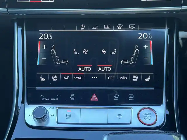 アウディ Ｓ８ 愛知県 2020(令2)年 5.8万km グレイシアホワイトメタリック ワンオーナー/純正メモリナビ(USB/DVD/BT/AppleCarPlay/AndroidAuto/フルセグ)/Audiドライバーアシスト/ ・速度警告/ ・アダクティブドライブアシスト/ ・接近警告/ ・Audiプレセンス/ ・Audiサイドアシスト/ ・レーン逸脱警告/Audiドライブセレクト/アダクティブサス/インテリジェントコースティング/パーキングエイド/リアクロストラフィックアシスト/サンルーフ/BANG&OLVFSENサウンド/アラウンドビュー・バックカメラ/4WD/ターボ/パワーバックドア/パドルシフト/レザーシート/パワーシート/シートヒーター・エアシート/ETC2.0/LEDヘッドライト/純正AW21インチ/電動格納ミラー/純正フロアマット/アイドリングストップ/プッシュスタート/スマートキー・スペアキー１本/ステアリングリモコン/ハンズフリー/ABS/取扱説明書・保証書