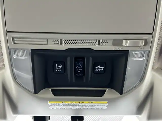 スバル フォレスター ハイブリッド アドバンス 神奈川県 2019(令1)年 6万km クリスタルブラックシリカ アイサイト/8型ナビ/・BT/フルセグTV/SD/CD/DVD/バック/サイドカメラ/サンルーフ/パワーバックドア/ハーフレザーシー/パワーシート(D/N)/メモリシート(D)/シートヒーター(D/N)/電動サイドブレーキ/オートブレーキホールド/革巻きステアリング/ステアリングスイッチ/パドルシフト/Autoライト/ステアリングヒーター/ETC/前後ドライブレコーダー/スマートキー/スペアキー/プッシュスタートボタン/LEDヘッドライト/フォグランプ/ルーフレール/2.1AUSBポート(2口)/純正18インチアルミホイール/純正ドアバイザー/フロアマット