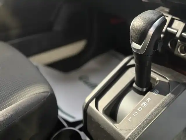 スズキ ジムニー シエラ JC 香川県 2020(令2)年 3.8万km シフォンアイボリーメタリックブラック2トーンルーフ 社外SDナビ/フルセグ/CD/DVD/Bluetooth/バックカメラ/セーフティサポート/レーダーブレーキ/レーンキープ/純正15インチアルミ/LEDヘッドライト/ドライブレコーダー/シートヒーター/ビルトインETC