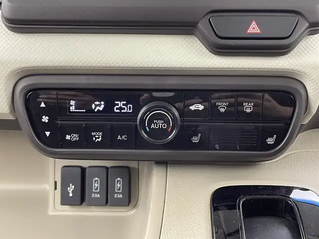 ホンダ Ｎ ＢＯＸ G L ホンダセンシング 宮城県 2020(令2)年 0.9万km モーニングミストブルーM ワンオーナー				/純正7インチナビ【VXM-214VFi】/・DTV/SD/CD/DVD/BT								/バックカメラ/ホンダセンシング/・衝突軽減ブレーキ/・アダプティブクルーズコントロール/・車線維持支援システム/・誤発進抑制機能/・後方誤発進抑制機能/ビルトインETC					/左側パワースライドドア				/クルーズコントロール				/純正前側ドライブレコーダー						/オートライト				/純正LEDヘッドライト							/プッシュEgスタート/ストップ				/スマートキー×2				/ドアバイザー				/純正フロアマット	/取扱説明書/ナビ取扱説明書	/新車時保証書