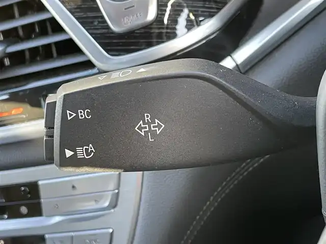 ＢＭＷ ７４０ｄ xDrive Mスポーツ 愛知県 2021(令3)年 7.8万km サファイアブラックP サンルーフ/純正ナビ/フルセグTV/BT/全方位カメラ/ハーマンカードンサウンドシステム/ETC/純正20インチAW/インテリジェントセーフティ/エグゼクティブドライブプロ/ドライビングアシストプロ/レーダークルーズコントロール/クリアランスソナー/ブラインドスポットモニター/ヘッドアップディスプレイ/レザシート/前席メモリー付きパワーシート/全席シートヒーター/前席エアシート/置くだけ充電/フロアマット