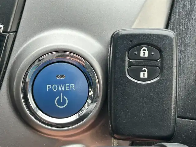 トヨタ プリウス α S ツーリングセレクション 静岡県 2015(平27)年 5.1万km アティチュードブラックマイカ スマートキー/プッシュスタート/トヨタ純正SDナビ/FM/AM/CD/フルセグTV/BT/ドライブレコーダー/バックカメラ/ビルトインETC/純正リアスポイラー/純正17インチAW/SRSエアバッグ/横滑り防止装置/LEDヘッドライト/スペアキー