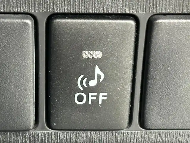 トヨタ プリウス α S ツーリングセレクション 静岡県 2015(平27)年 5.1万km アティチュードブラックマイカ スマートキー/プッシュスタート/トヨタ純正SDナビ/FM/AM/CD/フルセグTV/BT/ドライブレコーダー/バックカメラ/ビルトインETC/純正リアスポイラー/純正17インチAW/SRSエアバッグ/横滑り防止装置/LEDヘッドライト/スペアキー