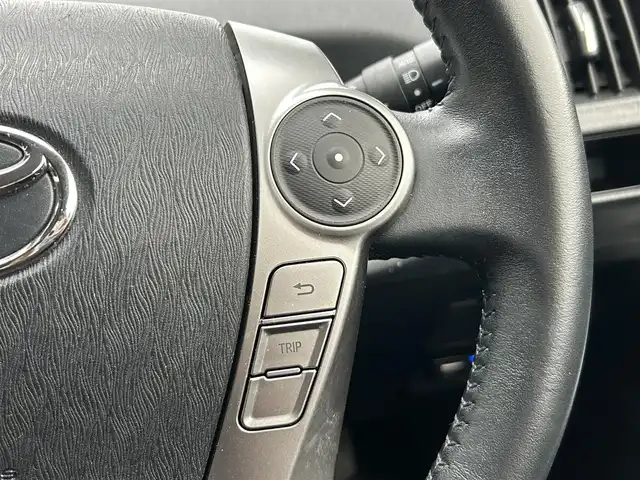 トヨタ プリウス α S ツーリングセレクション 静岡県 2015(平27)年 5.1万km アティチュードブラックマイカ スマートキー/プッシュスタート/トヨタ純正SDナビ/FM/AM/CD/フルセグTV/BT/ドライブレコーダー/バックカメラ/ビルトインETC/純正リアスポイラー/純正17インチAW/SRSエアバッグ/横滑り防止装置/LEDヘッドライト/スペアキー