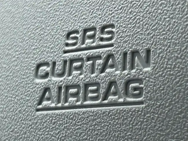 トヨタ プリウス α S ツーリングセレクション 静岡県 2015(平27)年 5.1万km アティチュードブラックマイカ スマートキー/プッシュスタート/トヨタ純正SDナビ/FM/AM/CD/フルセグTV/BT/ドライブレコーダー/バックカメラ/ビルトインETC/純正リアスポイラー/純正17インチAW/SRSエアバッグ/横滑り防止装置/LEDヘッドライト/スペアキー