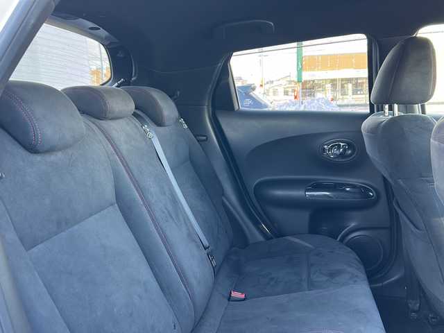 日産 ジューク ニスモ 秋田県 2013(平25)年 8.3万km ブリリアントホワイトパール 純正SDナビ/純正TV、CD/バックカメラ/ドライブレコーダー/社外」18インチAW/ETC/スペアキー/取り扱い説明書