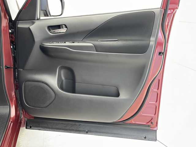 日産 セレナ e－パワー ハイウェイスター V 千葉県 2020(令2)年 6.7万km マルーンレッド プロパイロット/アラウンドビューモニター/ブラインドスポットモニター/パーキングアシスト/ふらつき警報/コーナーセンサー前後/標識認識機能/レーダークルーズコントロール/電動パーキングブレーキ/ブレーキホールド/全方位カメラ/純正SDナビ/　Bluetooth/CD/DVD/HDMI/iPod/　ブルーレイ/フルセグTV/USB/社外ETC/純正ドライブレコーダ前方/両側パワースライドドア/後席サンシェード/LEDヘッドライト/オートライト/オートハイビーム/純正15インチアルミホイール/取扱説明書/保証書