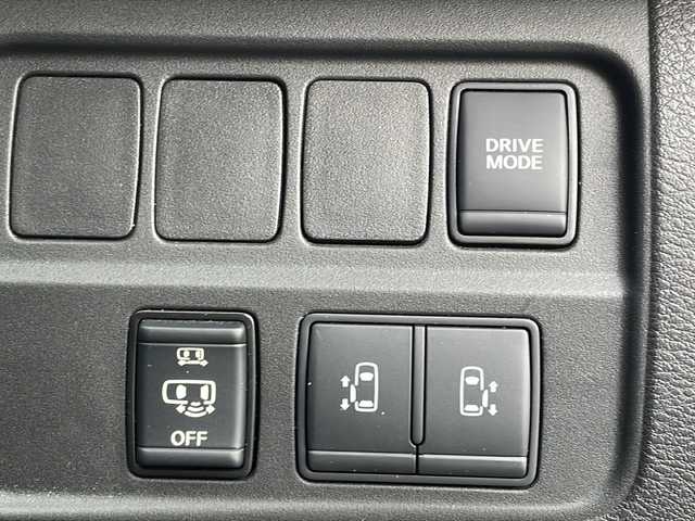 日産 セレナ e－パワー ハイウェイスター V 千葉県 2021(令3)年 4.9万km ブリリアントホワイトパール １１型ナビEX11NX　全方位カメラ　プロパイロット スマートルームミラー　ＥＴＣ　両側パワースライドドア　ハンズフリーオートスライドドア　ドラレコ　エマブレ LEDライト オートライト 前後ソナー