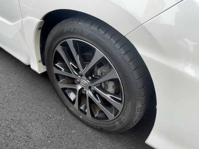 トヨタ エスティマ アエラス 愛知県 2012(平24)年 7.6万km ホワイトパールクリスタルシャイン 純正8インチナビ・フルセグＴＶ/ＣＤ・ＤＶＤ・Bluetooth再生/純正フリップダウンモニター/HIDヘッドライト/ビルトインETC/両側パワースライドドア/純正18インチAW/キャプテンシート/オットマンシート