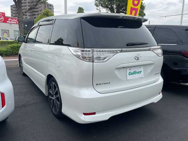 トヨタ エスティマ アエラス 愛知県 2012(平24)年 7.6万km ホワイトパールクリスタルシャイン 純正8インチナビ・フルセグＴＶ/ＣＤ・ＤＶＤ・Bluetooth再生/純正フリップダウンモニター/HIDヘッドライト/ビルトインETC/両側パワースライドドア/純正18インチAW/キャプテンシート/オットマンシート