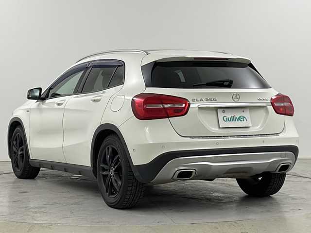 メルセデス・ベンツ ＧＬＡ２５０ 4マチック エディション1 道央・札幌 2014(平26)年 5.1万km カルサイトホワイト ・4WD/・衝突被害軽減ブレーキ/・アクティブシートベルト/・アダプティブクルーズコントロール/・レーンアシスト/・パノラミックスライディングルーフ/・純正8インチディスプレイナビ/・BT/CD/SD/フルセグ/・バックカメラ/・パワーバックドア/・ディストロニックプラス/・HIDオートライト/フォグランプ/・レザーシート/メモリーパワーシート/・シートヒーター/・純正17インチAW/・スマートキー×2/・ETC/・純正19インチAW付きサマータイヤ積込