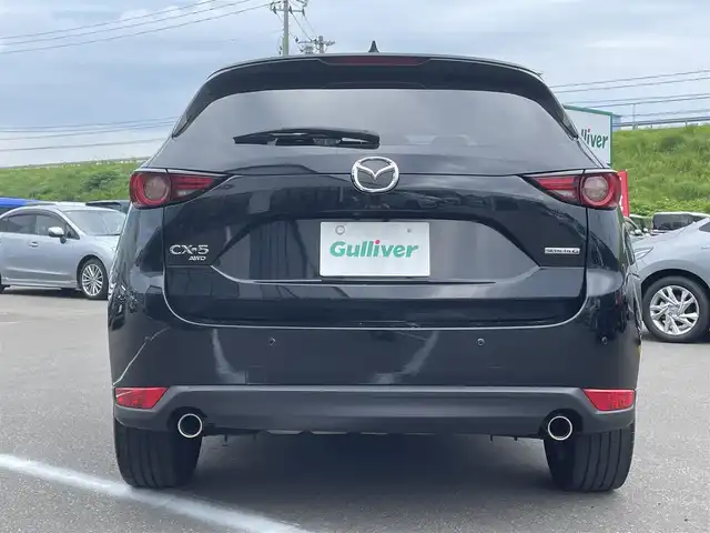 マツダ ＣＸ－５ 25S ブラックトーンED 青森県 2021(令3)年 2.9万km ジェットブラックマイカ ・4WD/・10インチ純正ディスプレイナビ/　(Bt/USB/フルセグTV)/・全方位カメラ/・ヘットアップディスプレイ/・アダプティブクルーズコントロール/・レーンキープアシスト/・衝突軽減ブレーキ/・車間認識支援/・車線逸脱抑制機能/・ブラインドスポットモニター/・パーキングアシスト/・アイドリングストップ/・ヒルスタートアシスト/・パワーバックドア/・黒ハーフレザーシート/・D席パワーシート/・前席シートヒーター/・ステアリングスイッチ/・ステアリングヒーター/・ETC/・LEDヘッドライト/フォグ/・オートライト/・フロントフォグランプ/・電動格納ミラー/・ウィンカーミラー/・電動パーキング/・オートホールドブレーキ/・純正19インチアルミホイール/・純正フロアマット/・前後ドラレコ/・前後バンパーソナー/・リア5面プライバシーガラス/・W/サイド/カーテンエアバッグ /・プッシュスタート/・ABS/・スマートキー/・保証書/取説/ナビ取説/・社外アルミホイール＋冬タイヤ積込