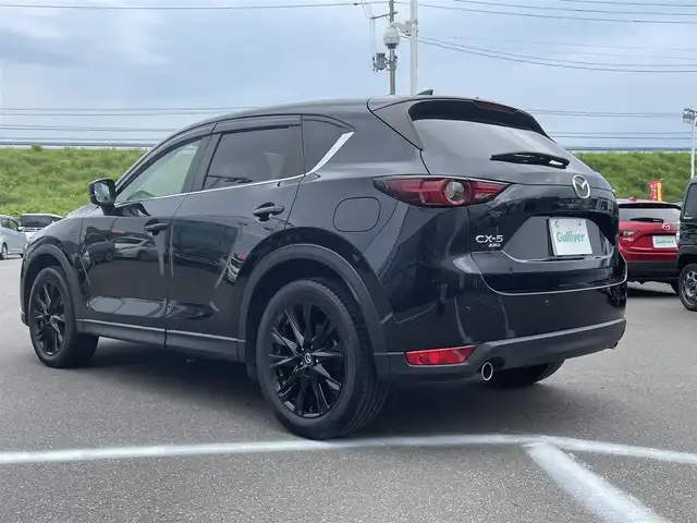 マツダ ＣＸ－５ 25S ブラックトーンED 青森県 2021(令3)年 2.9万km ジェットブラックマイカ ・4WD/・10インチ純正ディスプレイナビ/　(Bt/USB/フルセグTV)/・全方位カメラ/・ヘットアップディスプレイ/・アダプティブクルーズコントロール/・レーンキープアシスト/・衝突軽減ブレーキ/・車間認識支援/・車線逸脱抑制機能/・ブラインドスポットモニター/・パーキングアシスト/・アイドリングストップ/・ヒルスタートアシスト/・パワーバックドア/・黒ハーフレザーシート/・D席パワーシート/・前席シートヒーター/・ステアリングスイッチ/・ステアリングヒーター/・ETC/・LEDヘッドライト/フォグ/・オートライト/・フロントフォグランプ/・電動格納ミラー/・ウィンカーミラー/・電動パーキング/・オートホールドブレーキ/・純正19インチアルミホイール/・純正フロアマット/・前後ドラレコ/・前後バンパーソナー/・リア5面プライバシーガラス/・W/サイド/カーテンエアバッグ /・プッシュスタート/・ABS/・スマートキー/・保証書/取説/ナビ取説/・社外アルミホイール＋冬タイヤ積込