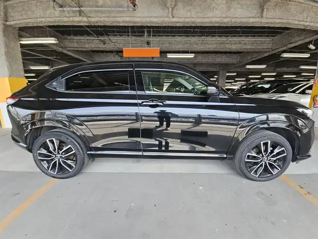 ホンダ ヴェゼル ハイブリッド e:HEV Z 福岡県 2021(令3)年 7.4万km クリスタルブラックパール ワンオーナー/純正9型ナビ(BT/AM/FM)/フルセグTV/ハンズフリーパワーバックドア/バックカメラ/ドライブレコーダー/渋滞追従機能付アダプティブクルーズコントロール/ソナーセンサー/ホンダセンシング/・衝突軽減ブレーキ/・誤発進抑制機能(前後)/・近距離衝突軽減ブレーキ/・歩行者事故軽減ステアリング/・車線維持支援システム/・先行車発進お知らせ機能/・標識認識機能/・オートハイビーム/フルLEDヘッドランプ(オートレベリング機構)/本革巻きステアリング/ステアリングヒーター/パドルシフト/合皮/ファブリックコンビシート/前席シートヒーター/純正18インチアルミホイール/スマートキー/禁煙車