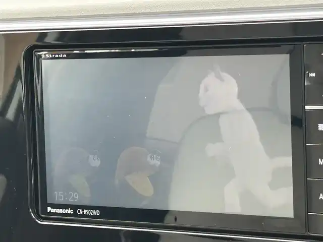 トヨタ オーリスハイブリッド Gパッケージ 兵庫県 2016(平28)年 3.4万km ホワイトパールクリスタルシャイン ・社外メモリーナビ/・フルセグテレビ/・DVD再生可能/・Bluetooth接続可能/・ステアリングリモコン/・バックカメラ/・ETC/・ハーフレザーシート/・シートヒーター/・クルーズコントロール/・プリクラッシュセーフティ/・レーンディーパーチャーアラート/・ドライブレコーダー/・オートLEDヘッドランプ/・純正17インチAW