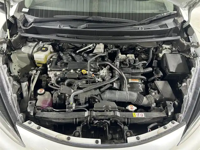 トヨタ アクア Z 佐賀県 2021(令3)年 0.8万km プラチナホワイトパールマイカ 純正10.5インチディスプレイオーディオ/ナビ機能付き/Bluetooth/Androidauto/Applecarplay/全方位カメラ/衝突被害軽減システム/ブラインドスポットモニター/レーダークルーズコントロール/レーンアシスト/クリアランスソナー/パーキングサポートブレーキ/ロードサインアシスト/オートライト/オートマチックハイビーム/LEDヘッドライト/LEDフォグライト/社外前後ドライブレコーダー/ビルトインETC2.0/AC100V電源/純正フロアマット/純正15インチアルミホイール