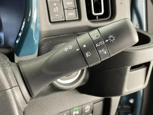 スズキ ハスラー HYBRID X 滋賀県 2023(令5)年 1.8万km デニムブルー ガンメタリック 2トーン 禁煙車/社外７型ナビ（ＣＤ／ＤＶＤ／Ｂｌｕｅｔｏｏｔｈ／フルセグ）/前後ドラレコ/衝突軽減ブレーキ/リアソナー/クルコン/レーンキープアシスト/ＥＴＣ/オートライト/運転席助手席シートヒーター/電格ミラー/ステアリングリモコン/プッシュスタート/スマートキー