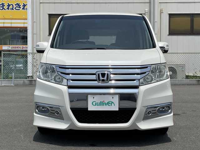 ホンダ ステップワゴン スパーダ Z 群馬県 2011(平23)年 7.7万km プレミアムホワイトパール カロッツェリア製ナビ(ＴＶ・ＤＶＤ・ＣＤ・ＦＭ・ＡＭ)/アルパイン後席モニター/両側パワスラ/スマートキー/ＥＴＣ/Ｂカメラ/純正AW/純正フロアマット/ドアバイザー/革巻きステアリング/オートライト