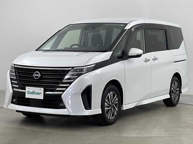 日産 セレナ e－パワー ハイウェイスター V 道央・札幌 2024(令6)年 0.5万km プリズムホワイト ・ワンオーナー/・純正ディスプレイオーディオ&フルセグ&BT&AppleCarPlay&AndroidAuto/・全方位モニター/・エマージェンシーブレーキ/・プロパイロット/・ビークルダイナミクスコントロール/・車線維持支援機能/・側方支援機能/・後側方支援機能/・先行車発進お知らせ/・標識検知支援機能/・駐車支援機能/・ドライバーモニター/・アダプティブクルーズコントロール/・両側パワースライドドア/・ハンズフリーオートスライドドア/・スマートルームミラー/・置くだけ充電/・電動パーキングブレーキ/・ブレーキホールド/・オートマチックハイビーム/・オートライト/・LEDヘッドライト/・LEDフォグ/・スマートキー/・スペアキー/・プッシュスタート/・横滑り防止