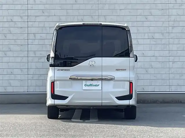 ホンダ ステップワゴン スパーダクールスピリット HセンシングBスタイル 福岡県 2019(令1)年 5.8万km プラチナホワイトパール 純正SDナビ(フルセグTV/CD/DVD/BT)アルパイン後席モニターバックモニターホンダセンシングレーダークルコン両側パワスラETCシートヒーターUSBポート純正LEDヘットライト純正17インチアルミホイール純正フロアマットスマートキープッシュスタート