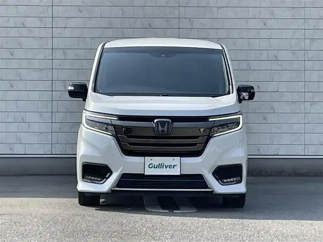 ホンダ ステップワゴン スパーダクールスピリット HセンシングBスタイル 福岡県 2019(令1)年 5.8万km プラチナホワイトパール 純正SDナビ(フルセグTV/CD/DVD/BT)アルパイン後席モニターバックモニターホンダセンシングレーダークルコン両側パワスラETCシートヒーターUSBポート純正LEDヘットライト純正17インチアルミホイール純正フロアマットスマートキープッシュスタート