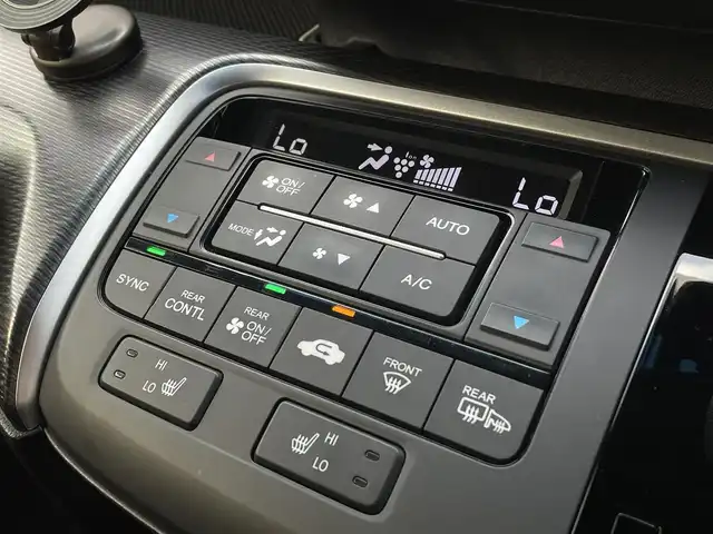 ホンダ ステップワゴン スパーダクールスピリット HセンシングBスタイル 福岡県 2019(令1)年 5.8万km プラチナホワイトパール 純正SDナビ(フルセグTV/CD/DVD/BT)アルパイン後席モニターバックモニターホンダセンシングレーダークルコン両側パワスラETCシートヒーターUSBポート純正LEDヘットライト純正17インチアルミホイール純正フロアマットスマートキープッシュスタート