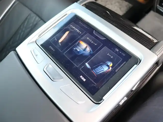 ＢＭＷ ７５０Ｌｉ Mスポーツ 宮城県 2017(平29)年 6.4万km 白 純正ナビ【ＢＴ／ＣＤ／ＤＶＤ／フルセグＴＶ】/ヘッドアップディスプレイ/サンルーフ　/リアエンターモニター　/Ｈａｒｍａｎ　Ｋａｒｄｏｎサウンド　/インテリジェントセーフティ/エアサスペンション/アンビエントライト　/パドルシフト　/全席メモリー付きパワーシート/アダプティブクルーズコントロール/全席シートヒーター/エアシート/イージークローザー/ドライブレコーダー/パワートランク/パーキングアシスト/純正20インチAW/360°カメラ/黒レザーシート/LEDヘッドライト/コンフォートアクセス/ミラー一体型ETC/禁煙車