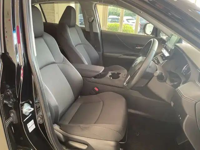 トヨタ ハリアー S 埼玉県 2020(令2)年 3.5万km ブラック セーフティセンス/純正ナビ/　　CD/DVD/フルセグ/USB/バックカメラ/レーダークルーズコントロール/LEDオートライト/オートハイビーム/純正17インチアルミホイール/プッシュスタート/アイドリングストップ