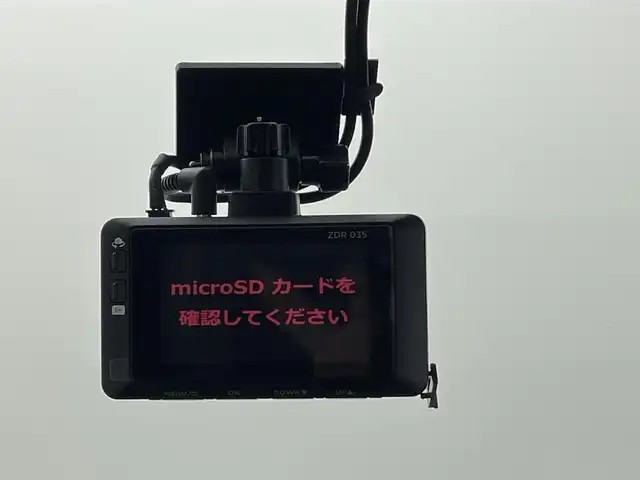 トヨタ ルーミー カスタムG 熊本県 2023(令5)年 1.1万km パールホワイトⅢ 純正9インチディスプレイオーディオ（ＡｐｐｌＣａｒＰｌａｙ・ＡｎｄｒｏｉｄＡｕｔｏ・ＢＴ・フルセグ・ＵＳＢ）/TVキャンセラー/全周囲カメラ　/社外前後ドライブレコーダー　/ビルトインＥＴＣ２．０　/両側パワースライドドア/スマートアシスト/・衝突軽減ブレーキ/・アダブティブクルーズコントロール/・先行車発進お知らせ機能/・レーンキープアシスト/・前後誤発進抑制機能/・標識認識システム/横滑り防止/アイドリングストップ/前後クリアランスソナー　/電動パーキングサポート/ブレーキホールド/純正フロアマット/純正１４インチAW/オートライト/オートマチックハイビーム/LEDヘッドライト/フォグランプ/スマートキー/プッシュスタート/スペアキー1本/保証書/取扱説明書