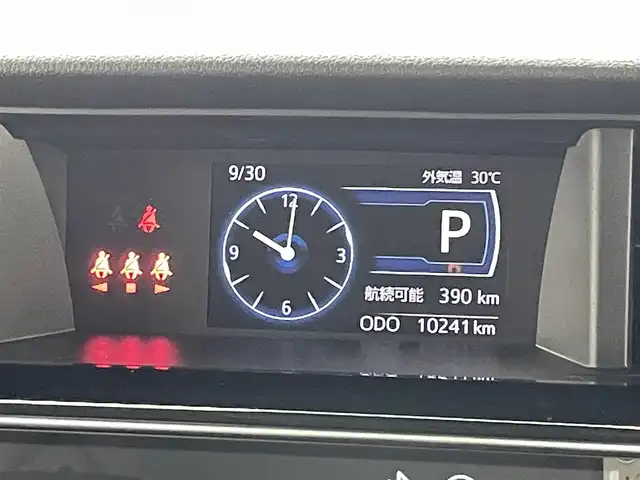 トヨタ ルーミー カスタムG 熊本県 2023(令5)年 1.1万km パールホワイトⅢ 純正9インチディスプレイオーディオ（ＡｐｐｌＣａｒＰｌａｙ・ＡｎｄｒｏｉｄＡｕｔｏ・ＢＴ・フルセグ・ＵＳＢ）/TVキャンセラー/全周囲カメラ　/社外前後ドライブレコーダー　/ビルトインＥＴＣ２．０　/両側パワースライドドア/スマートアシスト/・衝突軽減ブレーキ/・アダブティブクルーズコントロール/・先行車発進お知らせ機能/・レーンキープアシスト/・前後誤発進抑制機能/・標識認識システム/横滑り防止/アイドリングストップ/前後クリアランスソナー　/電動パーキングサポート/ブレーキホールド/純正フロアマット/純正１４インチAW/オートライト/オートマチックハイビーム/LEDヘッドライト/フォグランプ/スマートキー/プッシュスタート/スペアキー1本/保証書/取扱説明書