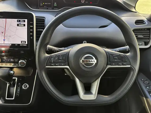 日産 セレナ X 熊本県 2020(令2)年 4.1万km カシミヤグレージュ 福祉車両/【サイドリフト＋リア全自動リフター】/ワンオーナー/純正9型ナビ（MM320D-L）/【フルセグTV/CD/DVD/SD/BT】/全方位カメラ/バックカメラ/ナビ連動前後ドライブレコーダー/エマージェンシーブレーキ/ブラインドスポットモニター/クルーズコントロール/車線逸脱警報/コーナーセンサー/両側パワースライドドア/ビルトインETC2.0/アイドリングストップ/LEDオートライト/電格式ミラー/純正フロアマット/純正ドアバイザー/プッシュスタート/スマートキー/スペアキー/保証書/取扱説明書(ナビ/車両)