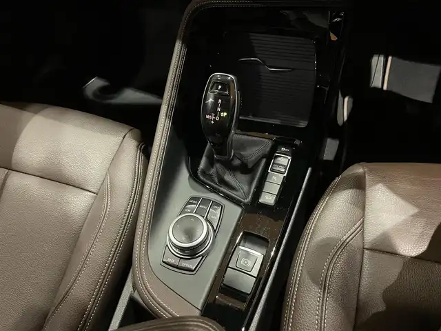 ＢＭＷ Ｘ１ xDrive 18d xライン 道央・札幌 2020(令2)年 4.4万km サファイアブラックP アドバンスドアクティブセーフティパッケージ/・ACC/・ヘッドアップディスプレイ/コンフォートパッケージ/・電動フロントシート/・スライディングリアシート/・オートマチックテールゲート/ハイラインパッケージ/ドライビングアシスト/純正HDDナビ/USB/BT/バックカメラ/PDC/パーキングアシスト/LEDヘッドライト