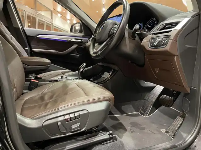 ＢＭＷ Ｘ１ xDrive 18d xライン 道央・札幌 2020(令2)年 4.4万km サファイアブラックP アドバンスドアクティブセーフティパッケージ/・ACC/・ヘッドアップディスプレイ/コンフォートパッケージ/・電動フロントシート/・スライディングリアシート/・オートマチックテールゲート/ハイラインパッケージ/ドライビングアシスト/純正HDDナビ/USB/BT/バックカメラ/PDC/パーキングアシスト/LEDヘッドライト