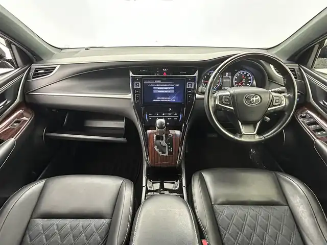 トヨタ ハリアー プレミアム 熊本県 2017(平29)年 7万km ブラック アルパイン９インチナビEX9V（ＣＤ・ＤＶＤ・フルセグ・ＢＴ・ＳＤ）/バックカメラ　/ビルトインＥＴＣ　/ハーフレザーシート　/パワーバックドア　/社外前後ドライブレコーダー　/トヨタセーフティーセンス/・クルーズコントロール/・レーンディパーチャーアラート/・オートハイビーム/・プリクラッシュセーフティ/横滑り防止/アイドリングストップ/運転席パワーシート/ウッドコンビステアリング/純正フロアマット/純正１８インチAW/オートライト/LEDヘッドライト/フォグランプ/スマートキー/プッシュスタート